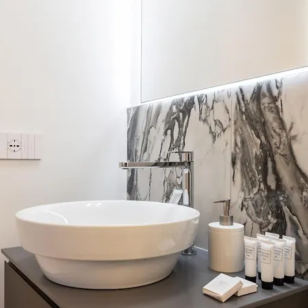 Easyhomes - Bandello * Milaan